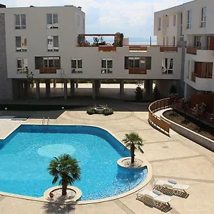 https://apartments-in-las-brissas.sunnybeach-hotels.org